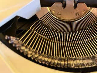 Maquina escribir con mas de 60 años