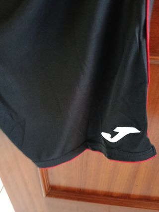 Pantalón corto Joma M sirve L etiqueta