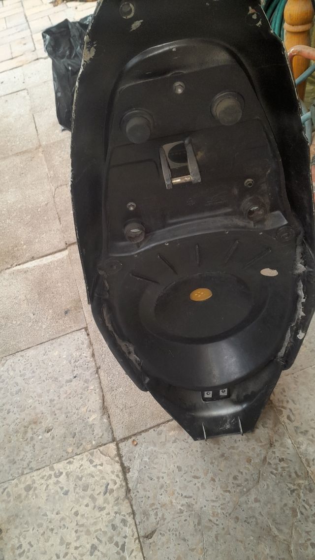 Vendo asiento de aprilia sr 50