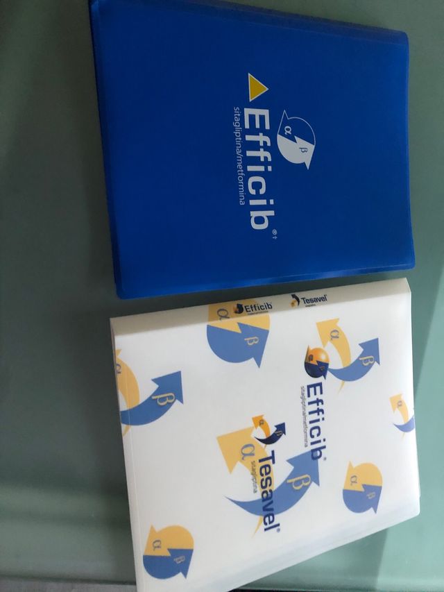 Libretas con dossier 30 hojas..