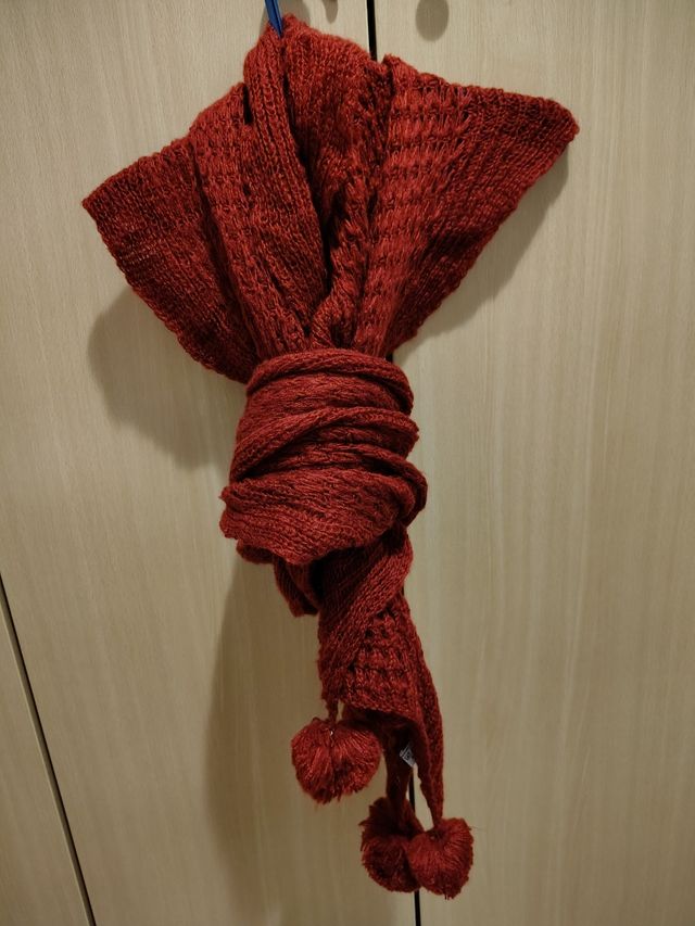 Bufanda de punto color caldera