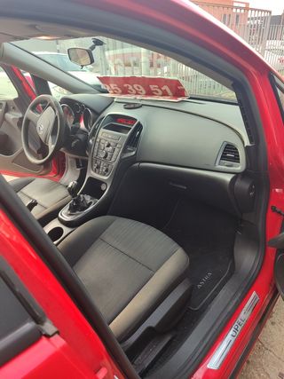 Opel Astra 2010
