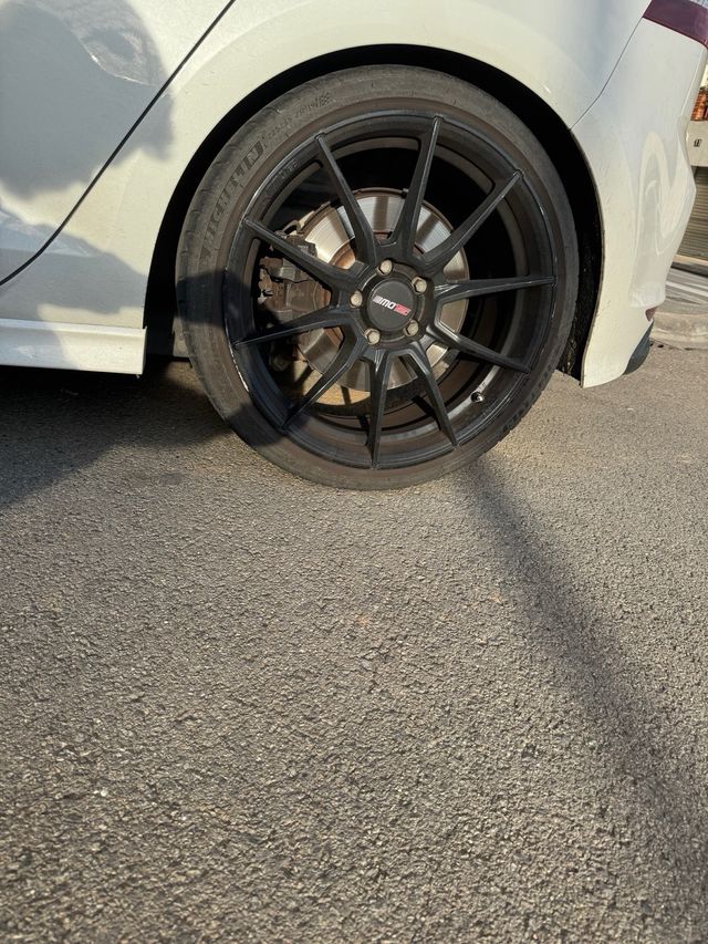 Llantas motec superligeras