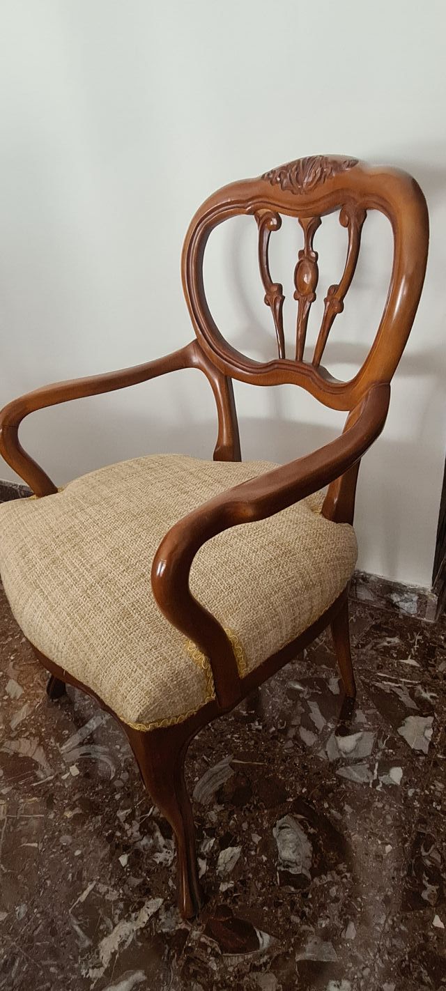 Sillas Estilo Isabelina, madera maciza