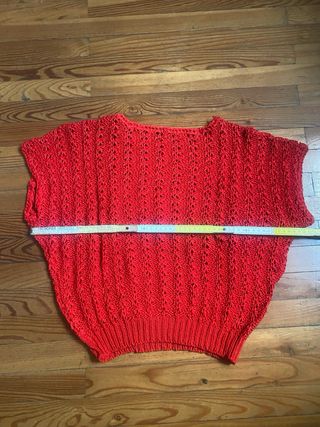 Maglietta estiva senza maniche rossa