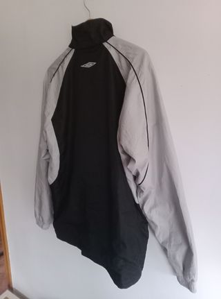 Chaqueta cortavientos Umbro vintage 