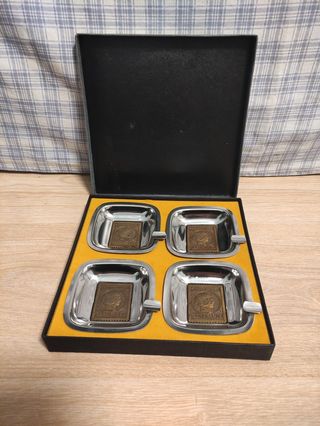 Ceniceros con réplica de sello 1853