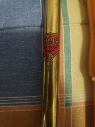 Dos flautas y libro antidieta