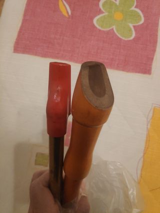 Dos flautas y libro antidieta