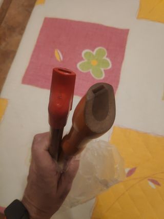 Dos flautas y libro antidieta