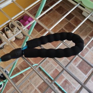 Arnés azul con correa