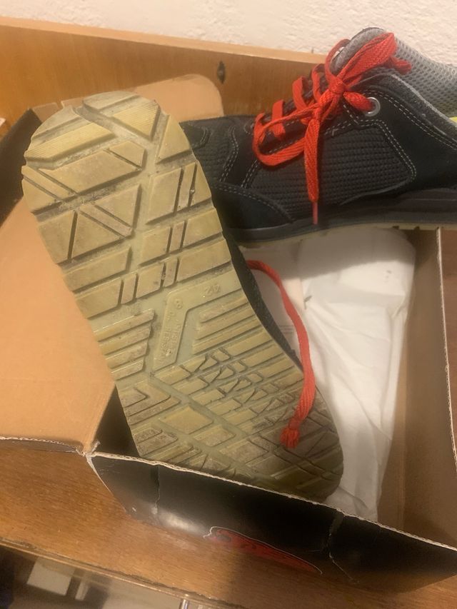 Scarpa antinfortunistica 