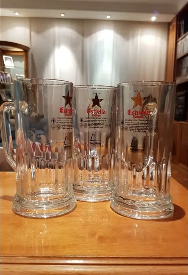 Jarras cerveza Estrella Damm 29cl y 54cl