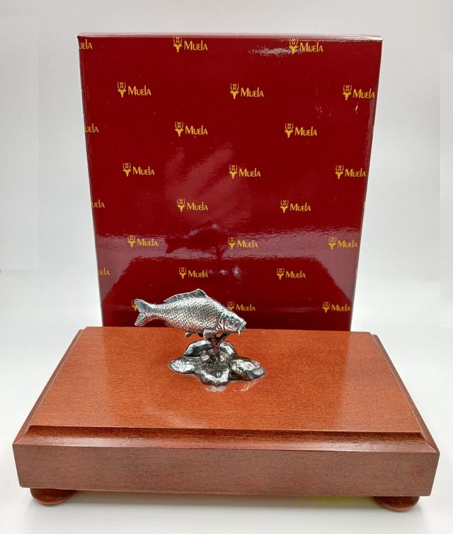 FIGURA DE PLATA "CARPA" DE MUELA (11123)