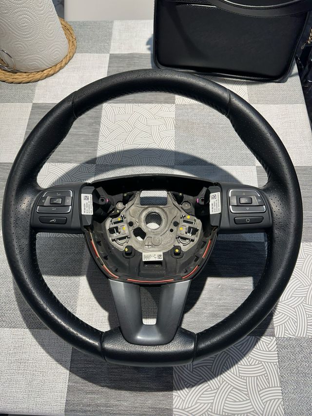 VOLANTE SEAT LEON 1p1