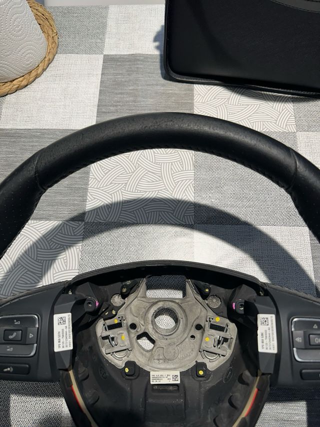 VOLANTE SEAT LEON 1p1