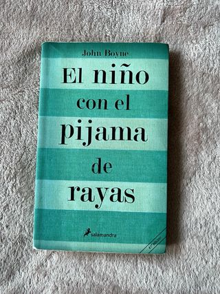 libro “el niño con el pijama de rayas”