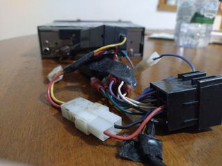 Autoradio anni 90 Kenwood con frontalino