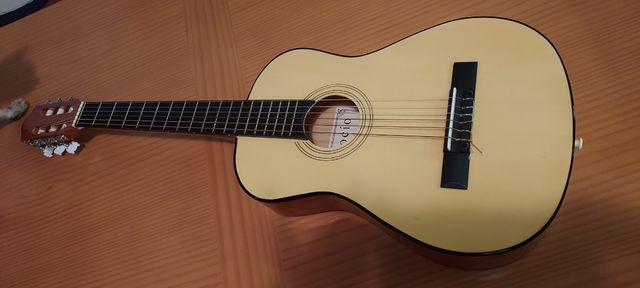 Guitarra española talla júnior + funda rosa