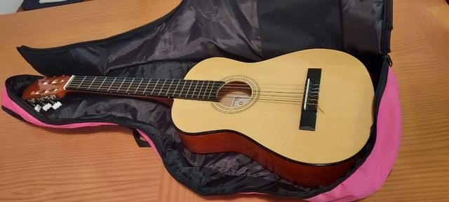 Guitarra española talla júnior + funda rosa