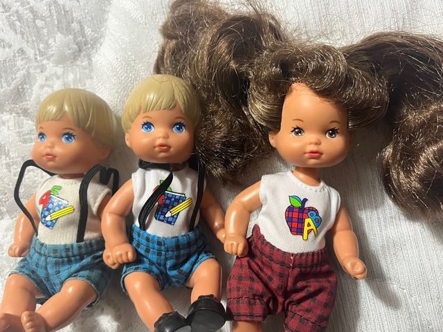 Alumnos Barbie profesora de los 90