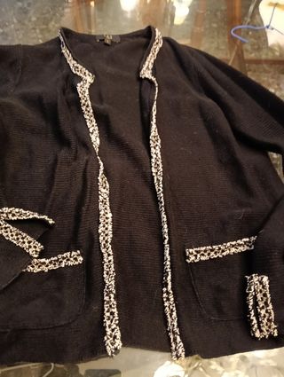 Chaqueta cortita de vestir tipo.chanel