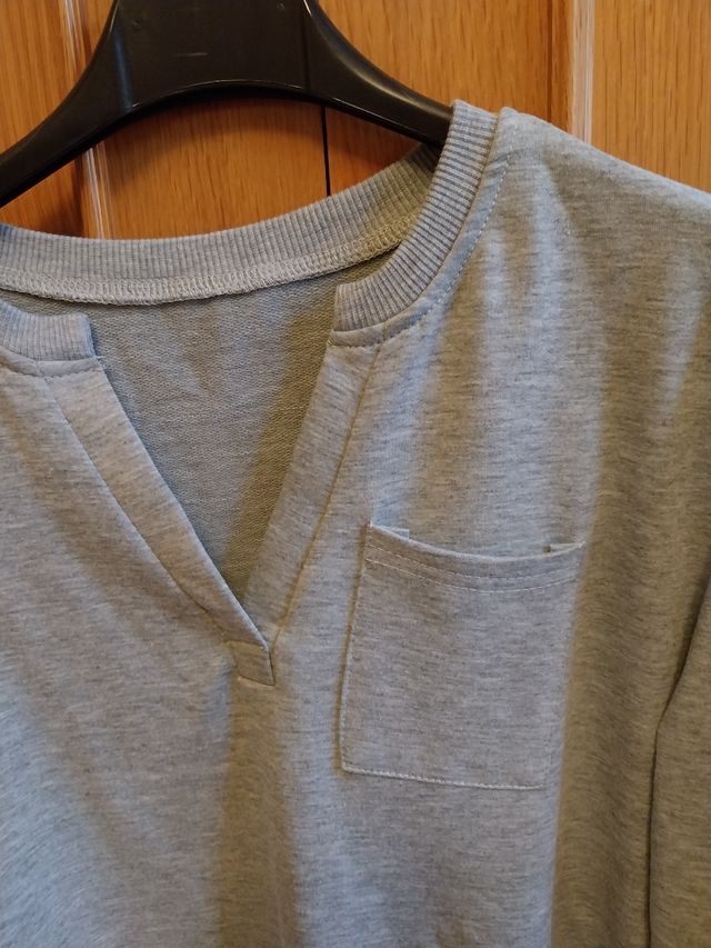 Sudadera fina chica. Talla S