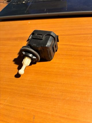 Motor regulador de faros 1j0941295c