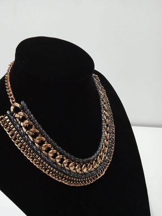 Collar bitono.
