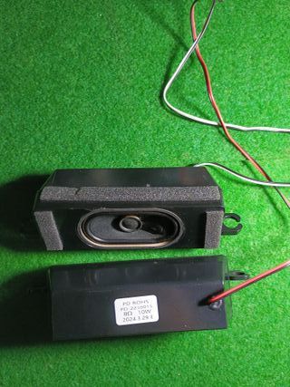 altavoces PD-2210015 cecotec 32 led tv 02612