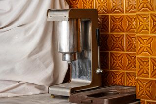 Dispensador de leche condesada