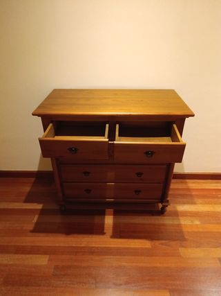 CÓMODA DE MADERA DE PINO