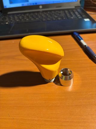 Pomo palanca amarillo