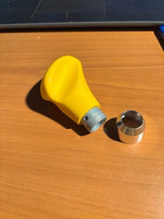 Pomo palanca amarillo