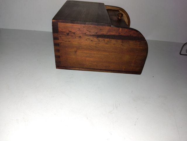 Caja de madera joyero
