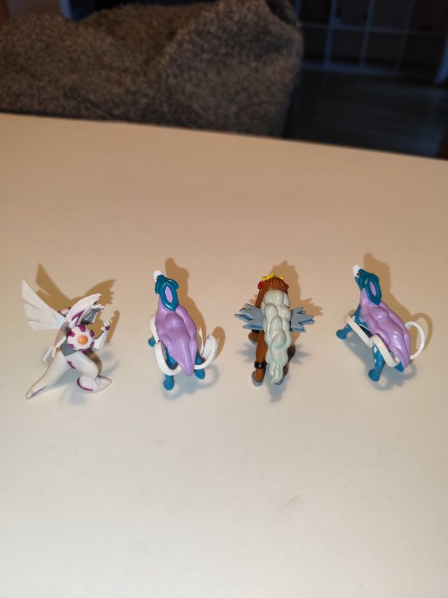 Figura Suicune, Entei y Palkia