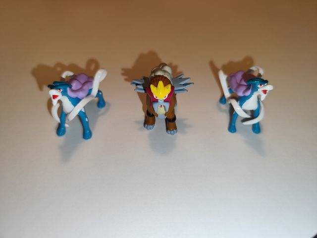 Figura Suicune, Entei y Palkia