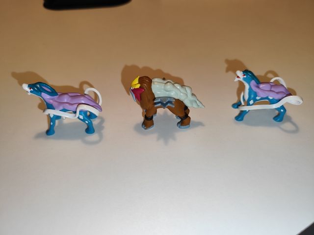 Figura Suicune, Entei y Palkia