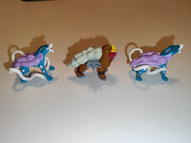 Figura Suicune, Entei y Palkia