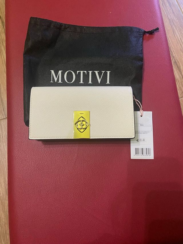 Pochette nuova