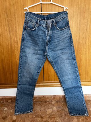 Pantalon vaquero slim crop Zara