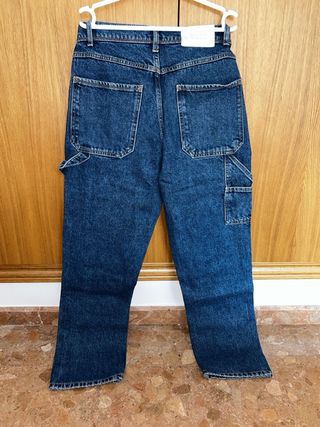 Pantalon vaquero carpinter Zara