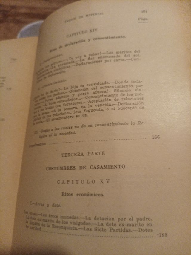 Libro antiguo, COSTUMBRES ESPAÑOLAS DE.....