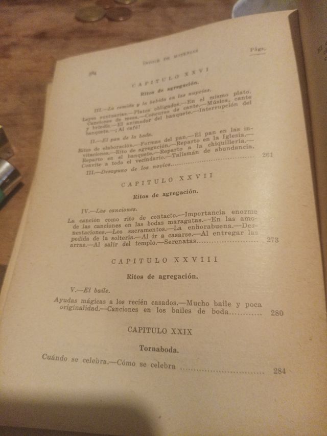 Libro antiguo, COSTUMBRES ESPAÑOLAS DE.....