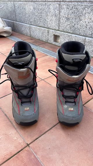 Conjunto Snowboard con fijaciones + Botas