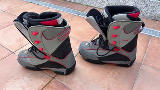 Conjunto Snowboard con fijaciones + Botas