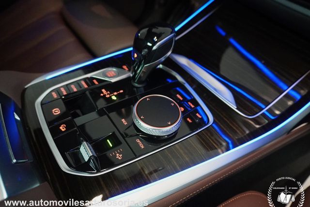 BMW X7 2020