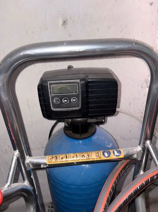 Maquina limpiacristales de agua motizada