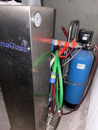 Maquina limpiacristales de agua motizada