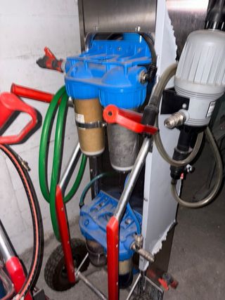 Maquina limpiacristales de agua motizada